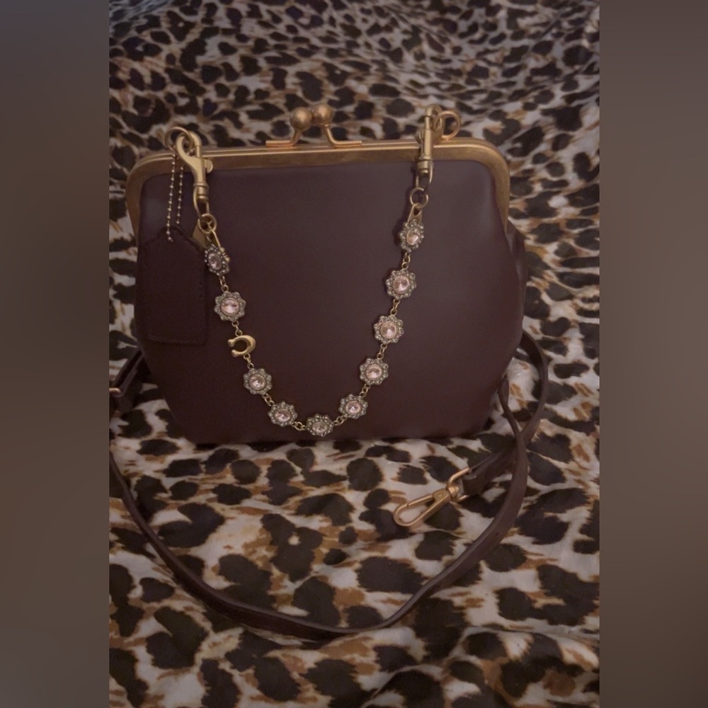 Small kisslock bag
